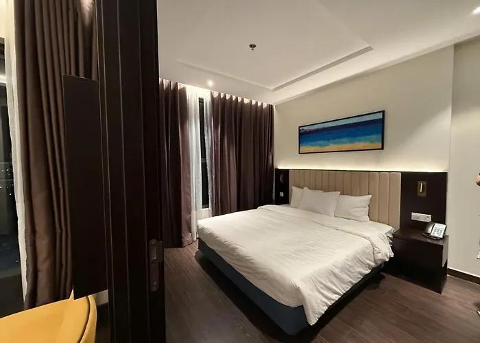 Căn hộ Sapphire S2 - Tầng 25 - 31 - 2 Phòng Ngủ *