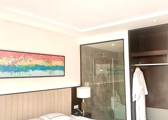 Sapphire S2 - Tầng 25 - 31 - 2 Phòng Ngủ *